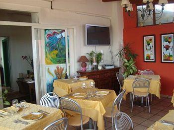 B&B La Grotta SantʼAlessio Siculo Екстериор снимка